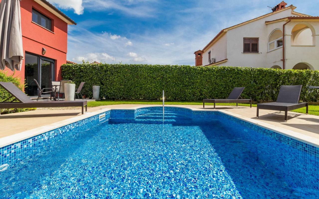 Apartmani Kazun - App 4 - Ferienhaus Fazana Exterior photo